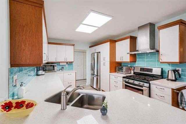 20560 124A Avenue - Photo 3 of 15