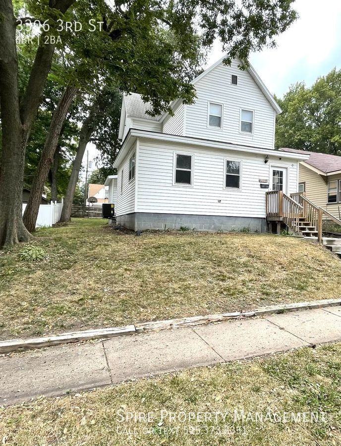 3306 3rd St - Photo 2 of 17