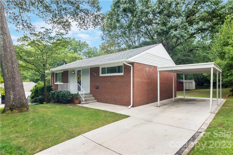 4414 Murrayhill Rd - Photo 2 of 16
