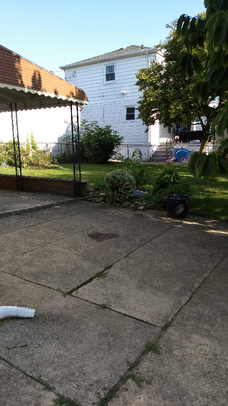 1404 Sweetman Ave - Photo 3 of 26