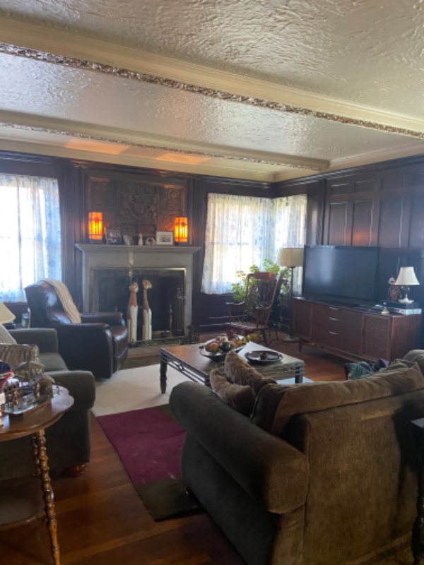 528 West 3rd Street - Photo 4 of 10