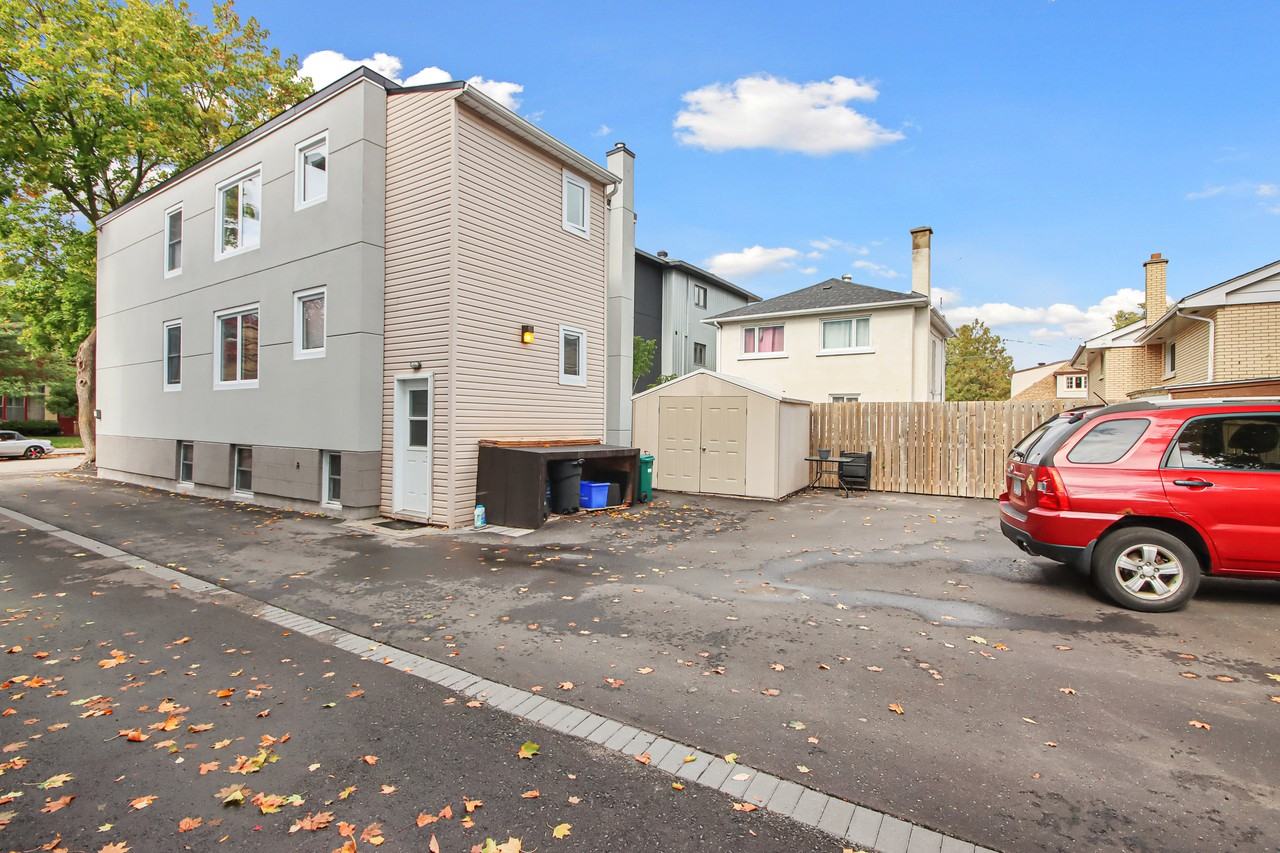 315 Lajoie Street, SPACIOUS 2 Bedroom Apartments 315 Lajoie St, Ottawa, ON K1L 7H3 Zumper