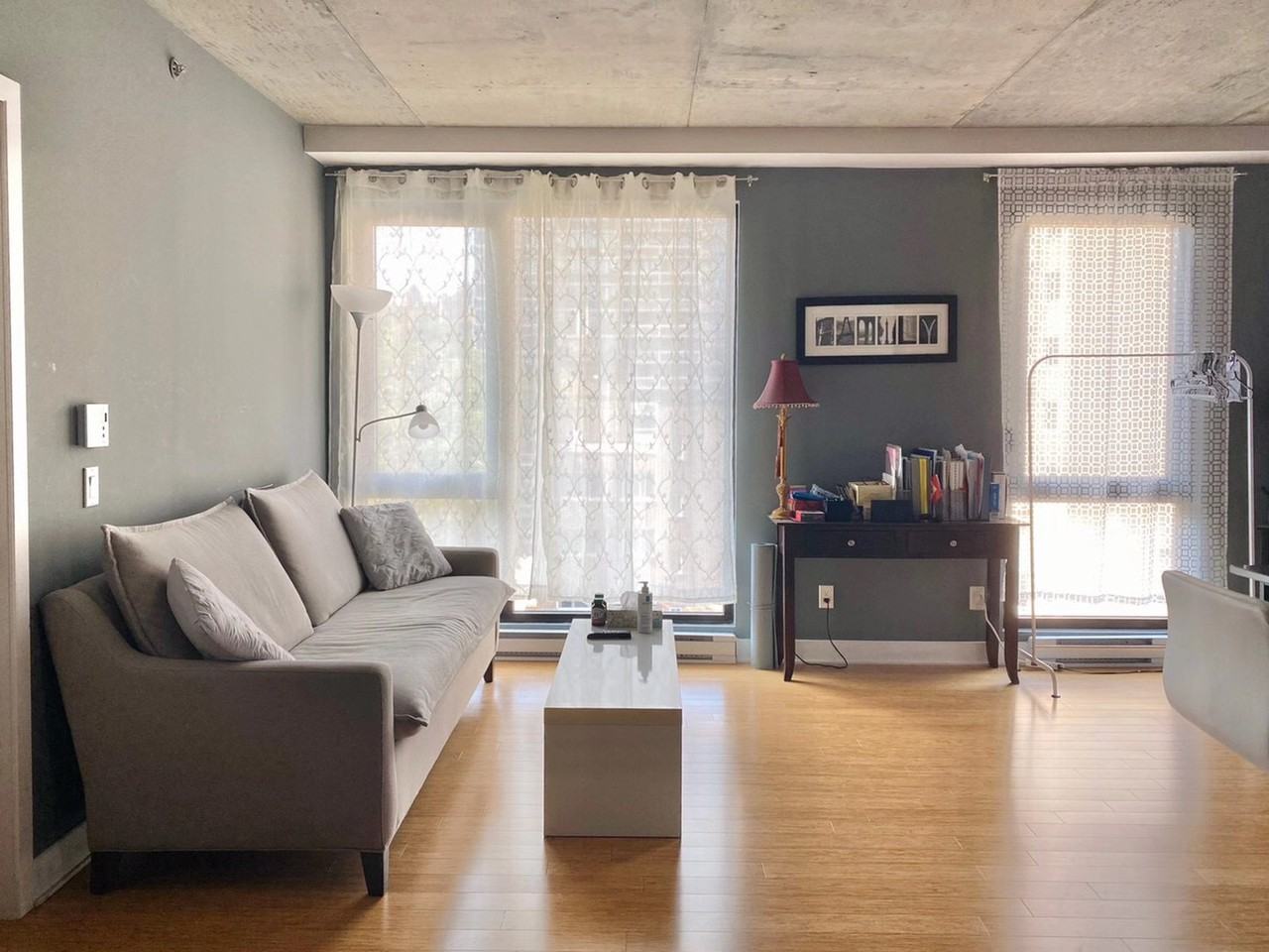 2153 Rue Ste-Catherine O - Photo 2 of 15