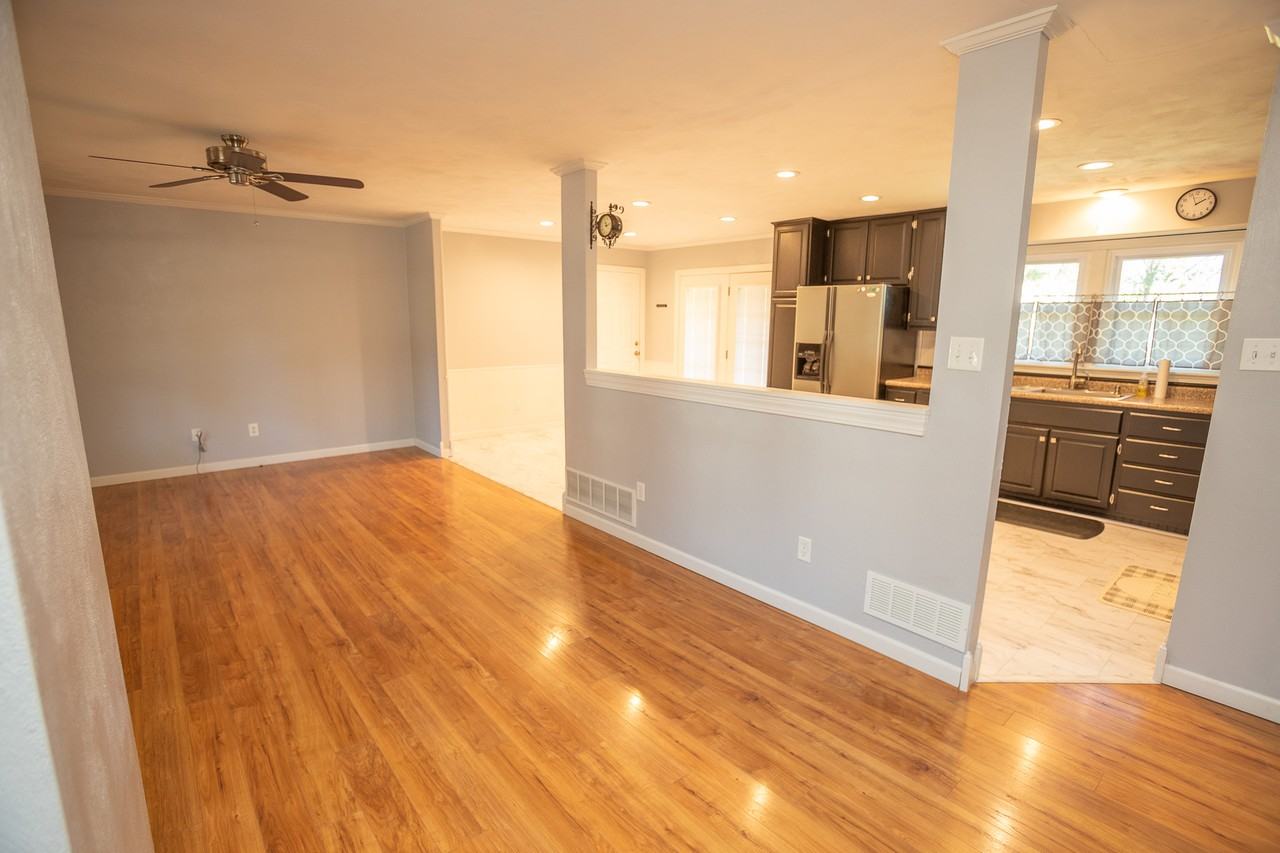 710 Earl Lee Dr #1 - Photo 2 of 35