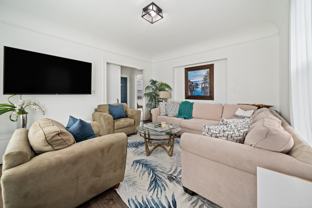 152 E Plymouth St - Photo 1 of 1