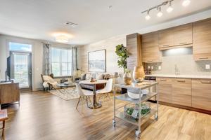 featured image of 1305 Central Ave