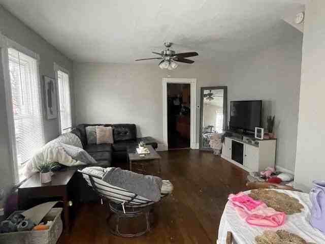 25 Center St - Photo 2 of 15