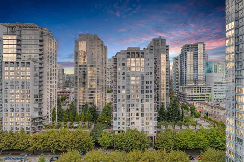 939 Expo Boulevard #1809