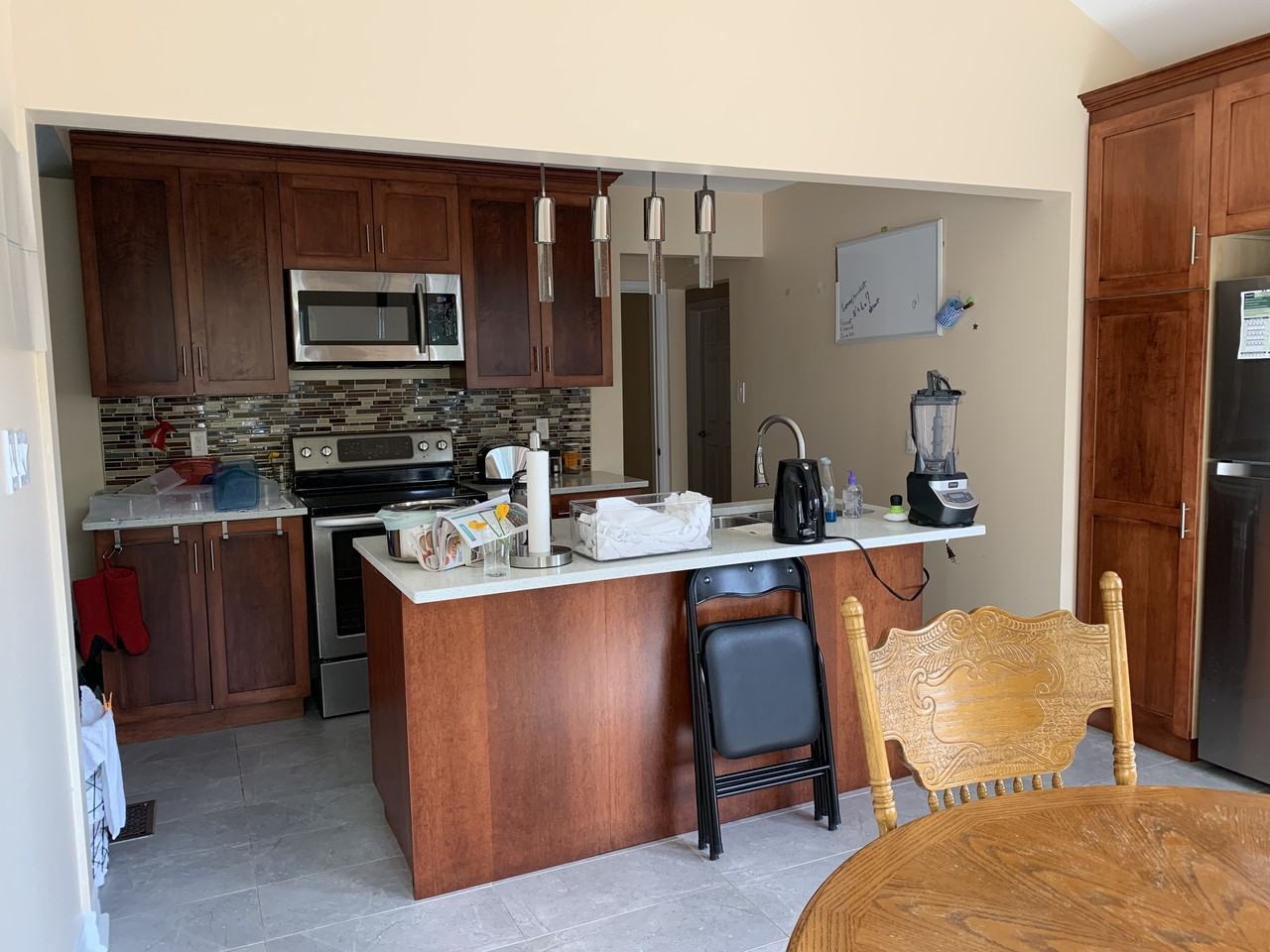 Fairlawn Ave & Lenester Ave, Ottawa, ON K2A 3S5 Room for 1,230/month