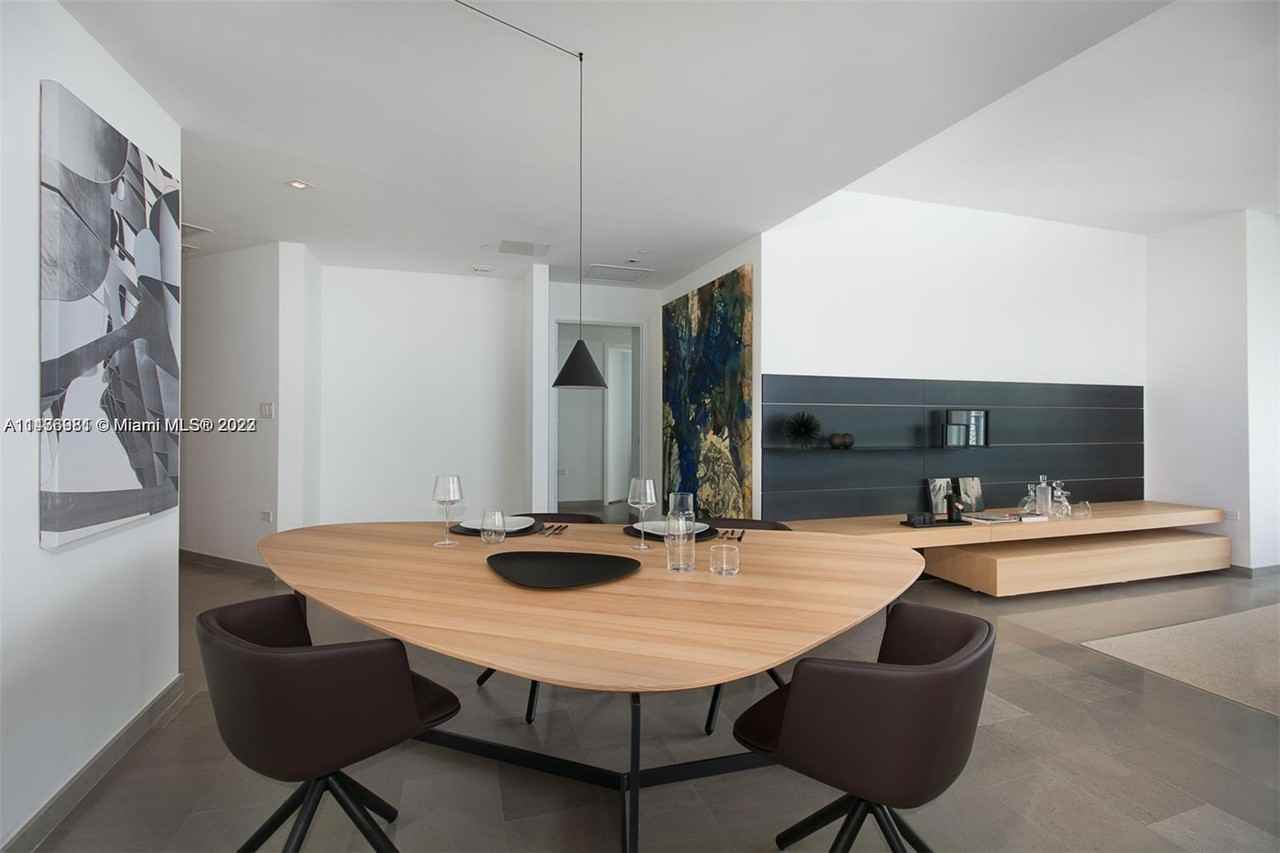 88 Southwest 7th Street - Photo 3 of 6