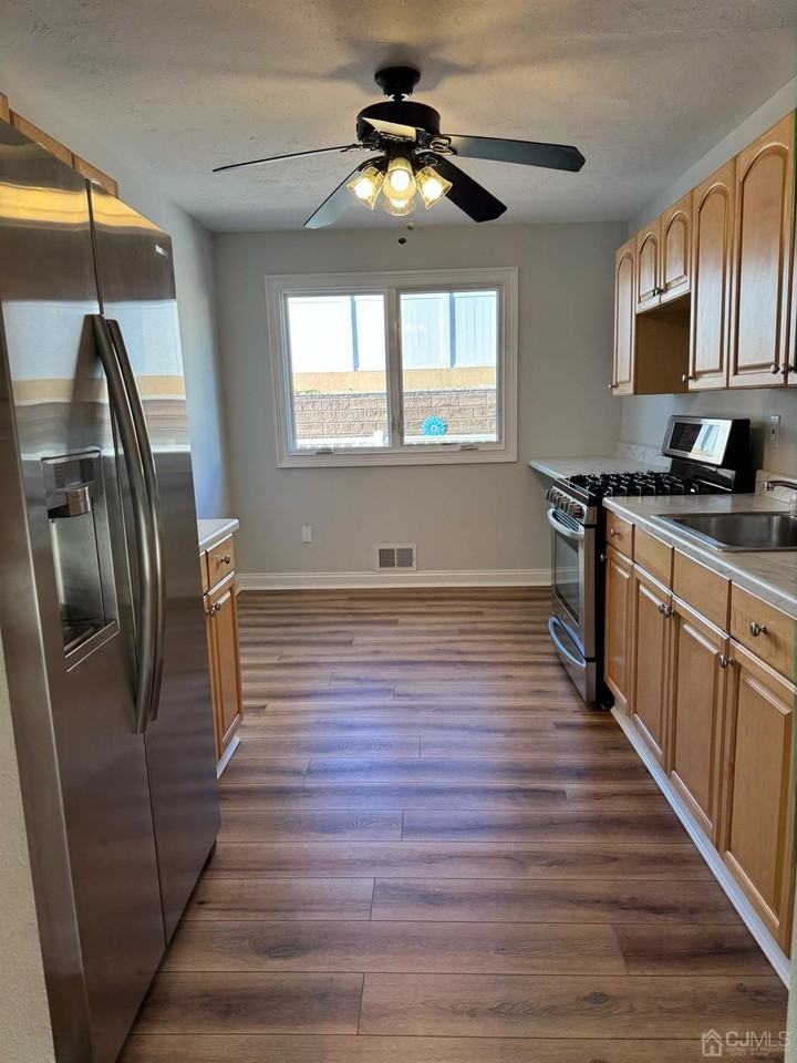 41 Fanwood Drive - Photo 2 of 5