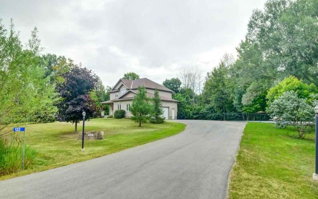 122 Country Meadow Drive - Photo 2 of 23