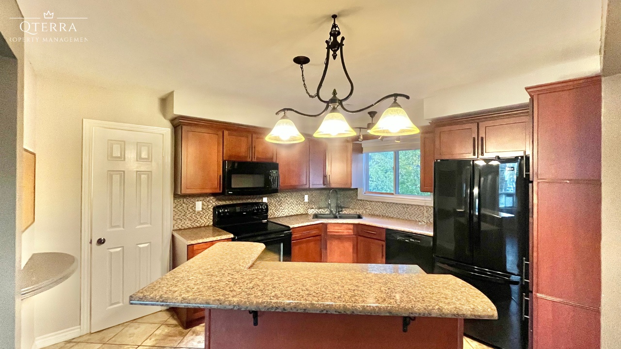 59 River Ave Cres, Wasaga Beach, Ontario L9Z 2K5 - Photo 2 of 26