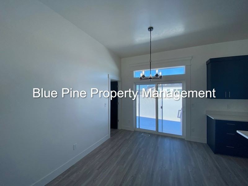 4331 N Catalina Ave - Photo 6 of 19