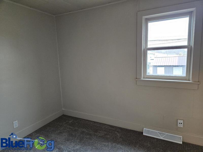 311 Main Ave - Photo 7 of 17