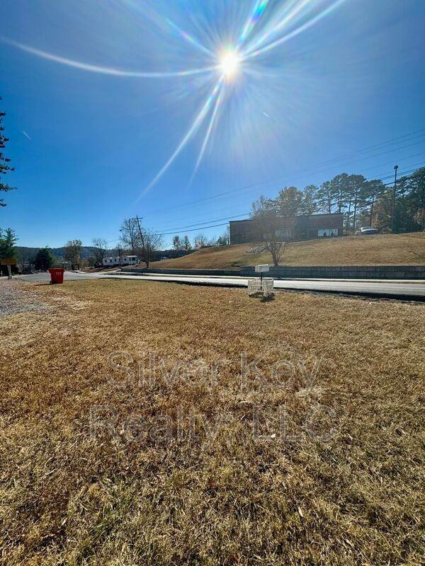 388 River Rd - Photo 2 of 24