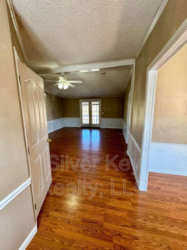 388 River Rd - Photo 7 of 24