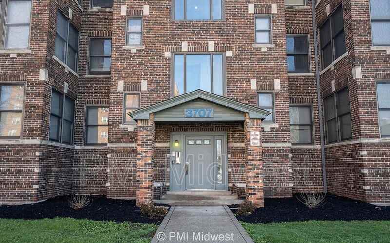 3715 N Meridian St, Indianapolis, IN 46208-4345 - Photo 2 of 38