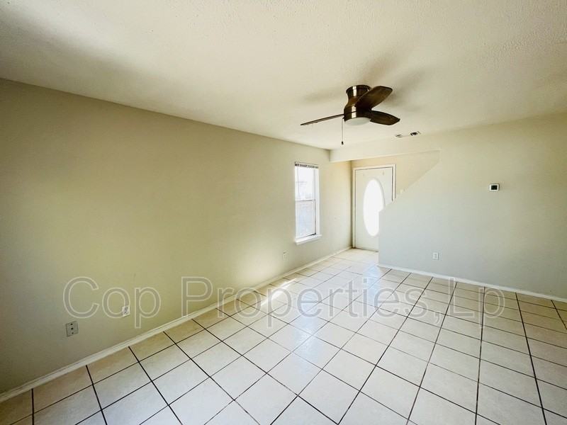 6319 Waddesdon Wood - Photo 4 of 14