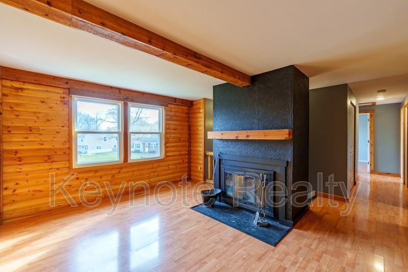 200 Woburn Farm Cir - Photo 3 of 21