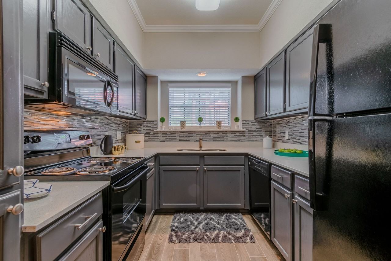 The Vineyards At Trophy Club - Photo 2 of 38