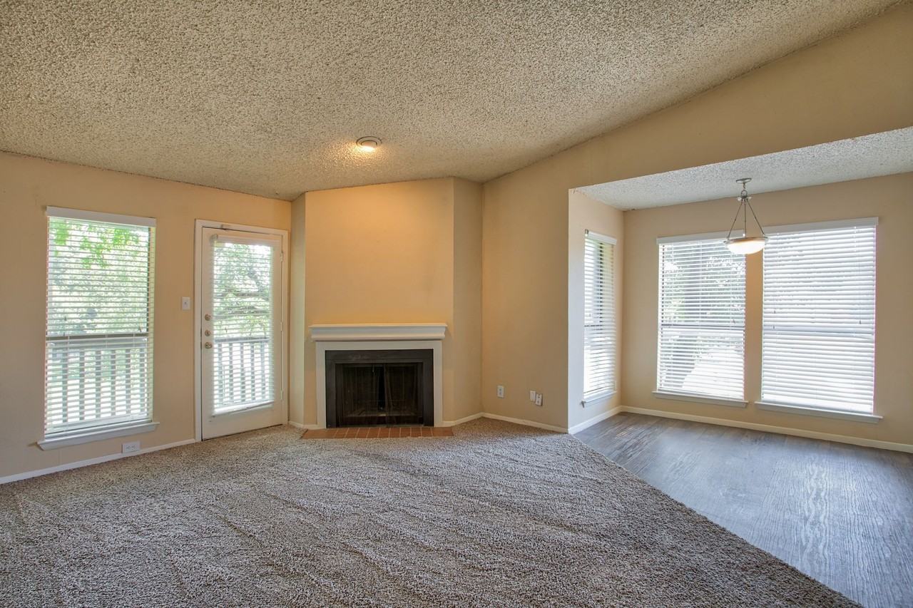 Highlands Creek Apartments - Photo 7 of 33