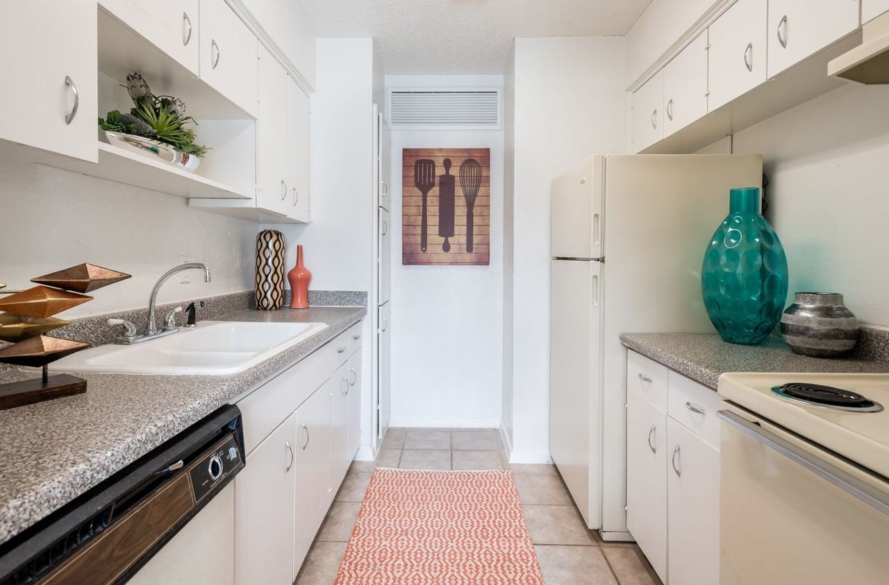 Valley Creek Apartments - Photo 5 of 15