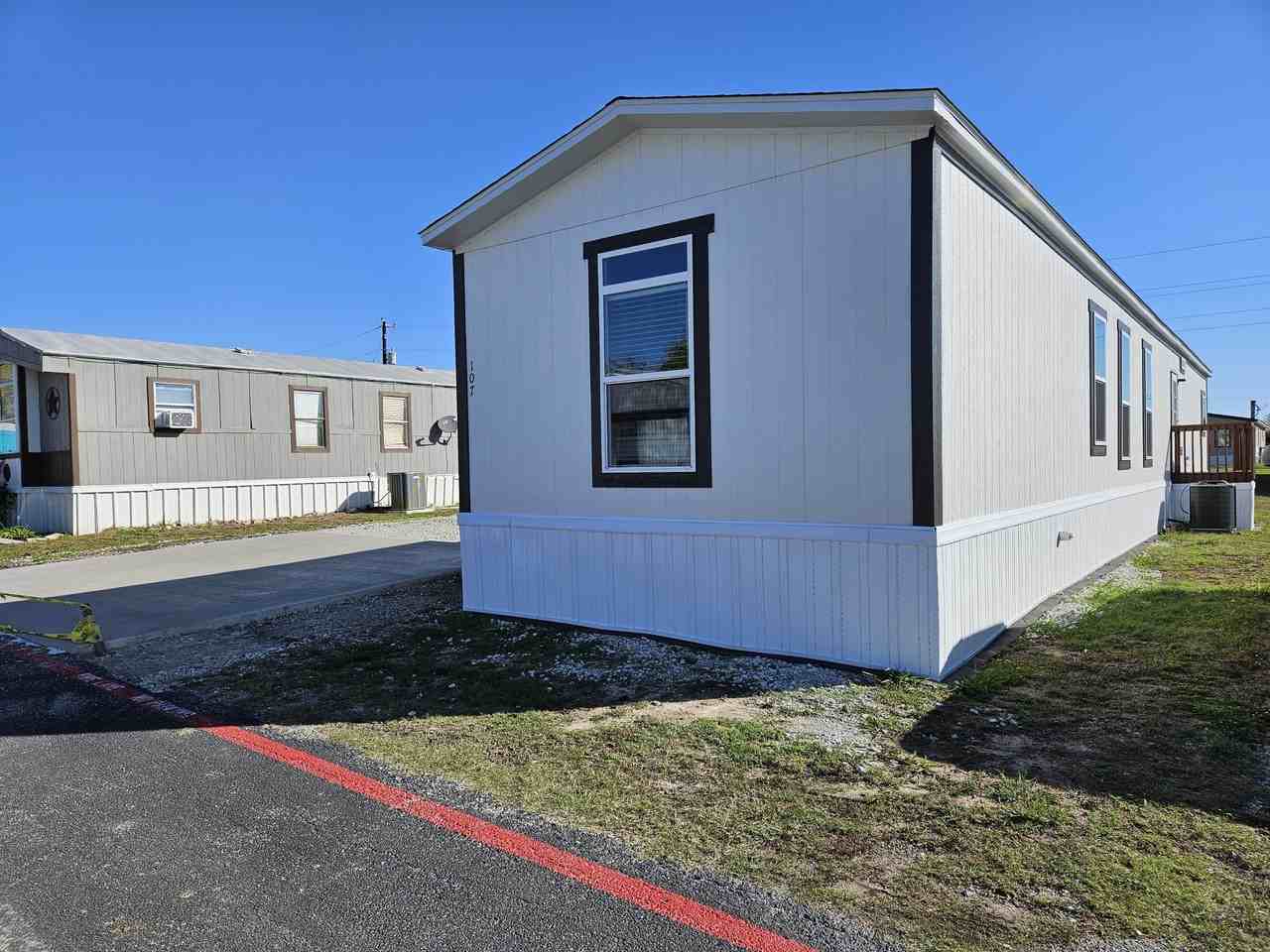 107 Prairie Dr - Photo 3 of 23