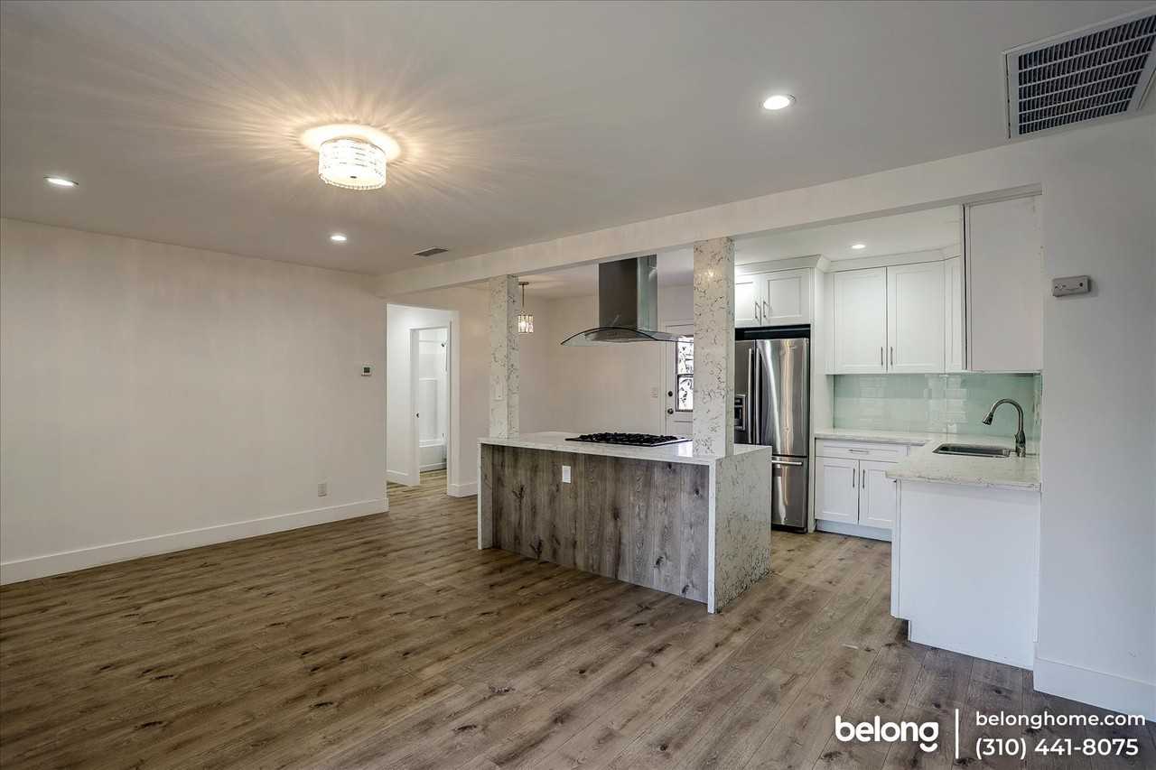 8833 Paso Robles Ave - Photo 6 of 27