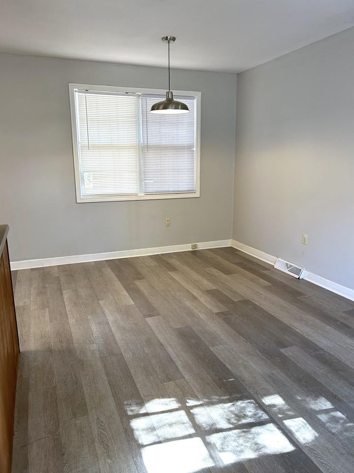 314 Barry Dr #1 - Photo 4 of 12