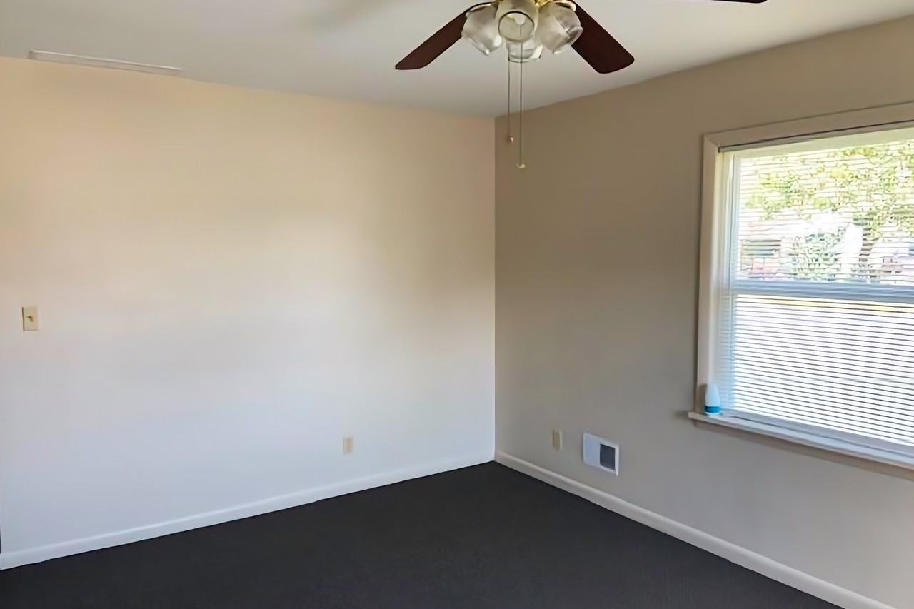 3100 Daviess St #1 - Photo 3 of 11