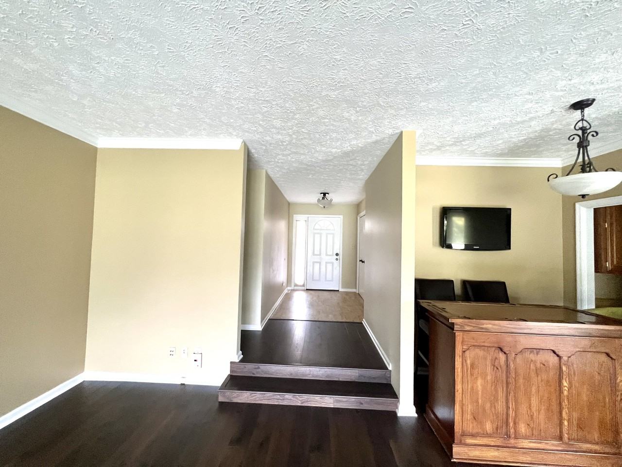 604 W Soutar Dr #D8 - Photo 2 of 17