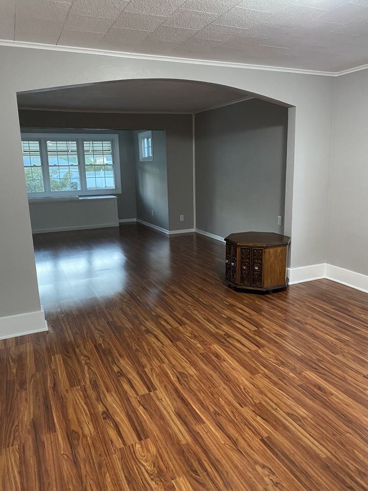 27 Lyndale Ave - Photo 2 of 15