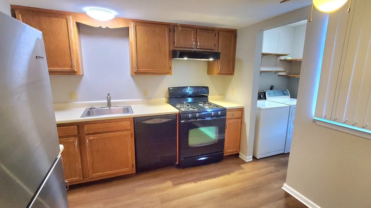 71-5 Holly Dr #71-5 - Photo 3 of 12