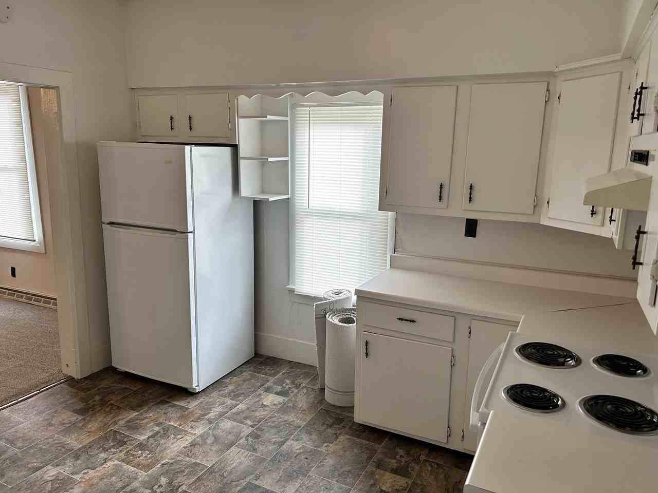 359 N Line St #1 - Photo 3 of 10