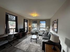 featured image of 434 1/2 W 3rd St #1