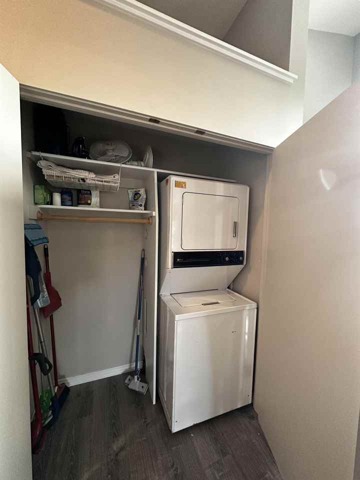 434 1/2 W 3rd St #1 - Photo 7 of 14