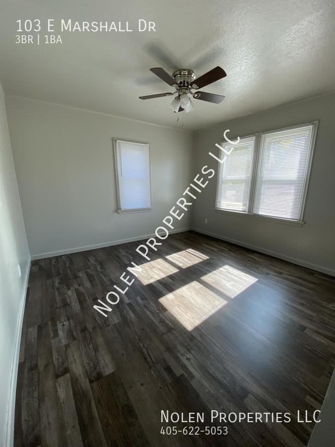 103 E Marshall Dr #1 - Photo 4 of 8