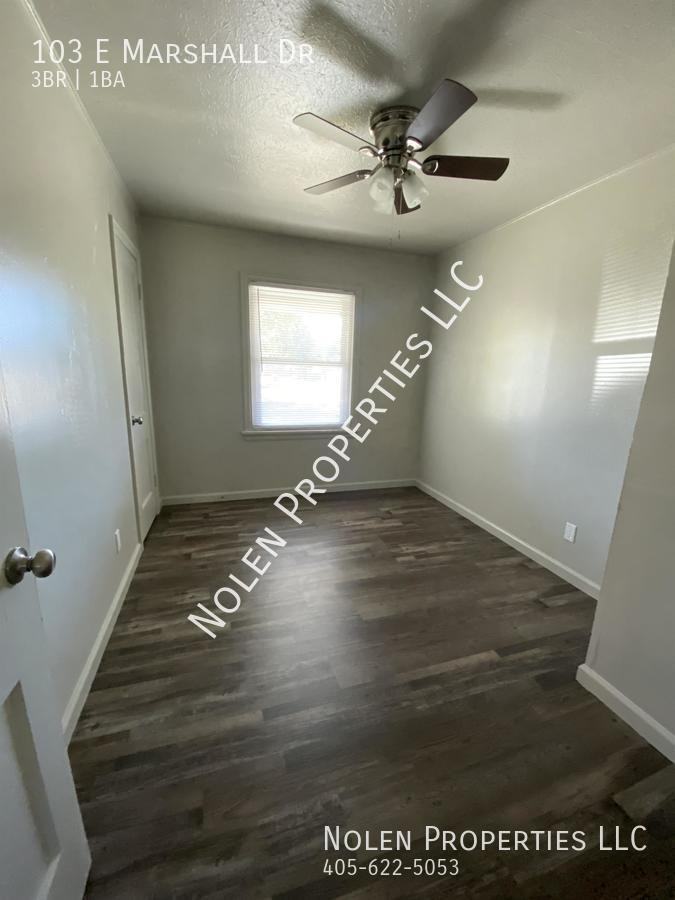 103 E Marshall Dr #1 - Photo 5 of 8