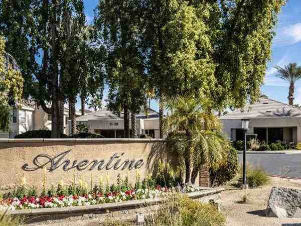 47750 Adams St - Photo 3 of 27