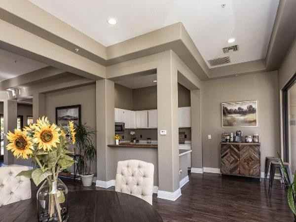 47750 Adams St - Photo 4 of 27