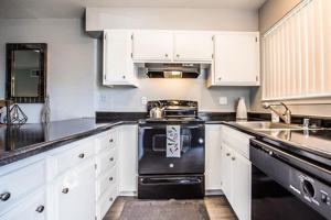 featured image of 1100 Howe Ave