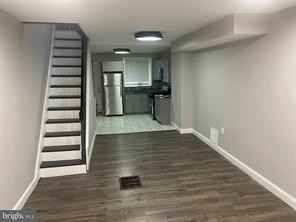 450 Furrow St #1 - Photo 3 of 9