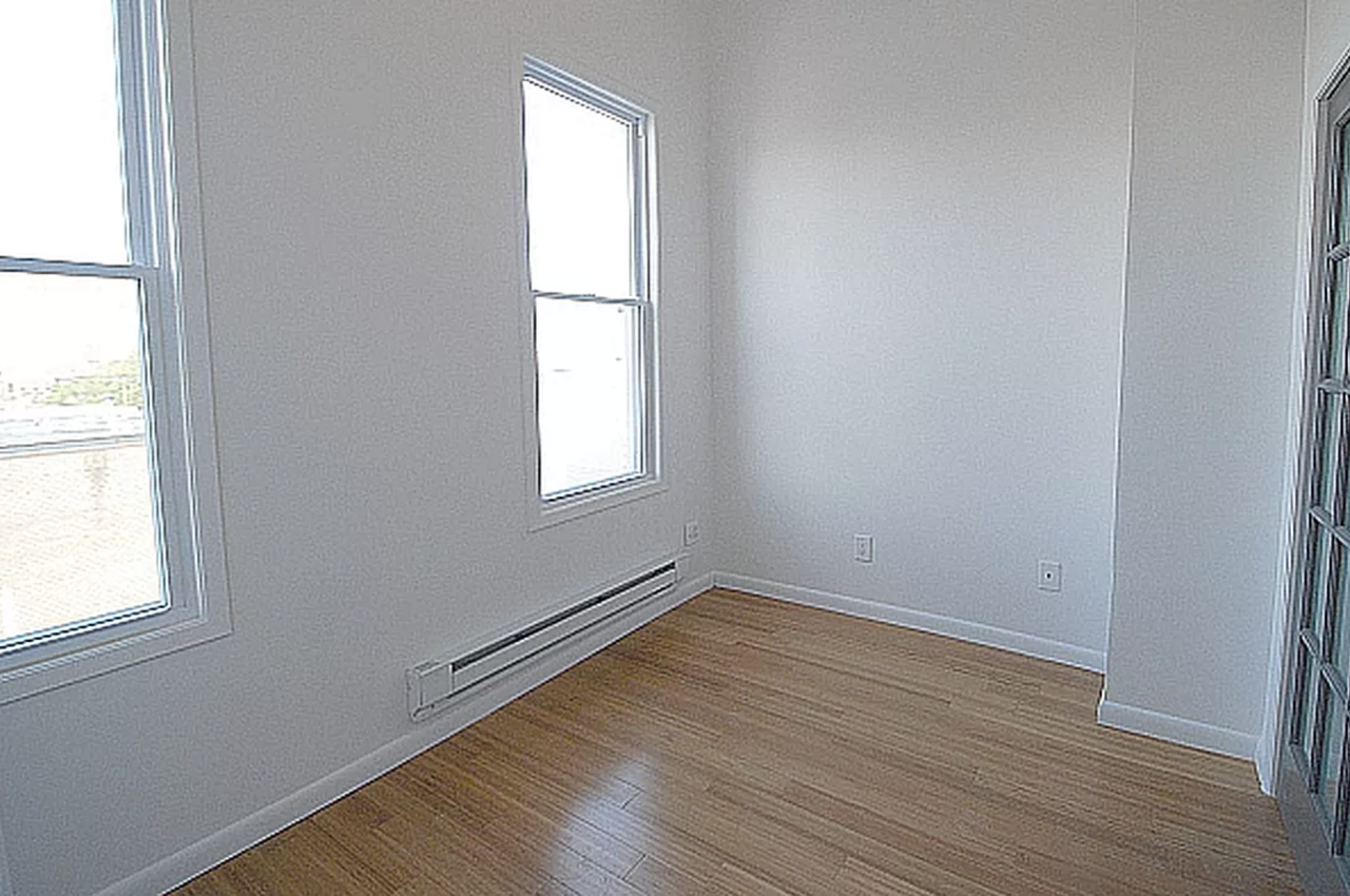 44 Wilson Ave #2F - Photo 2 of 7