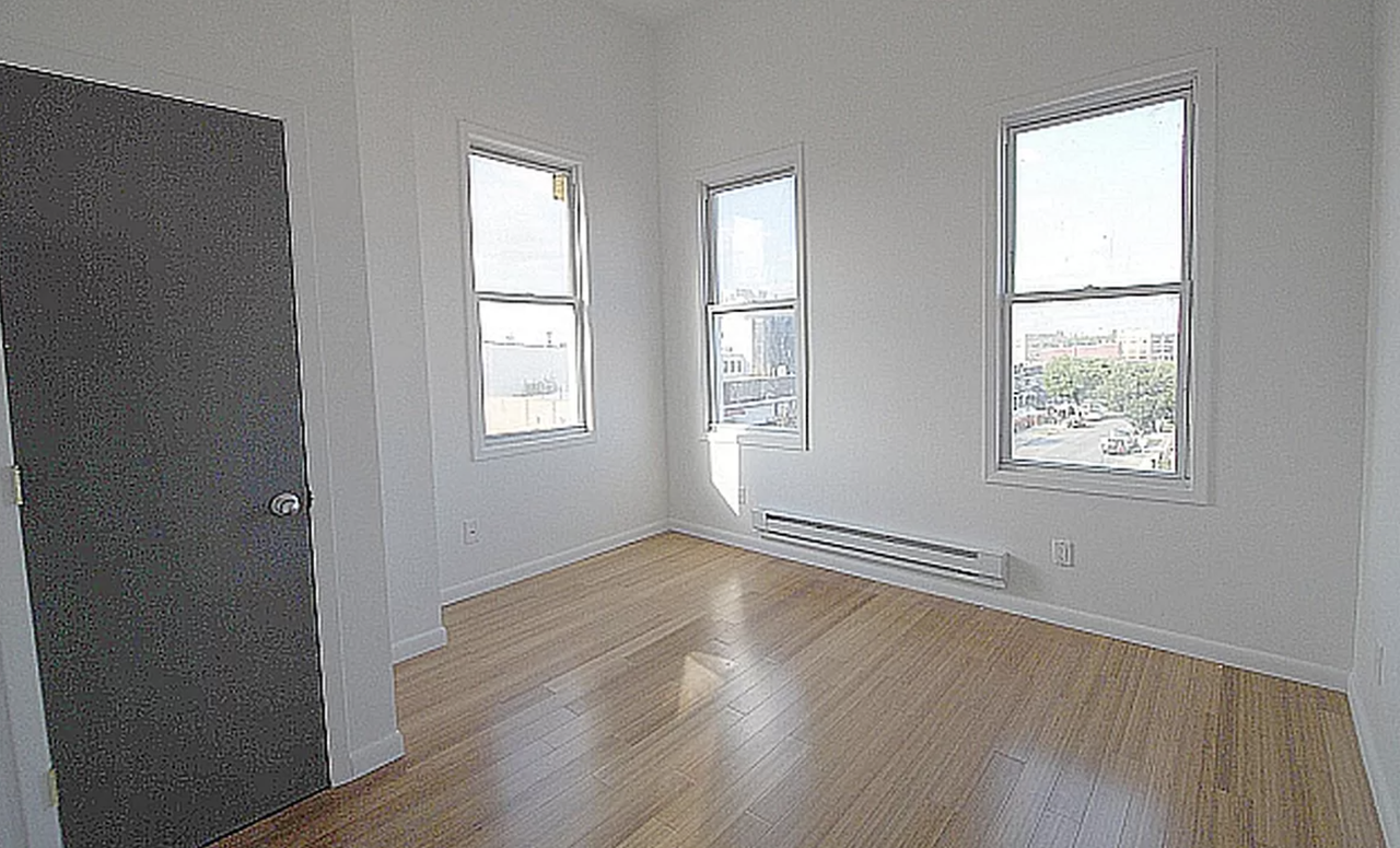 44 Wilson Ave #2F - Photo 4 of 7