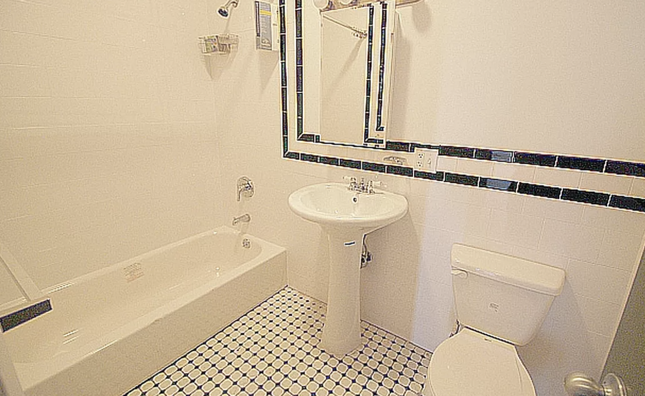 44 Wilson Ave #2F - Photo 5 of 7