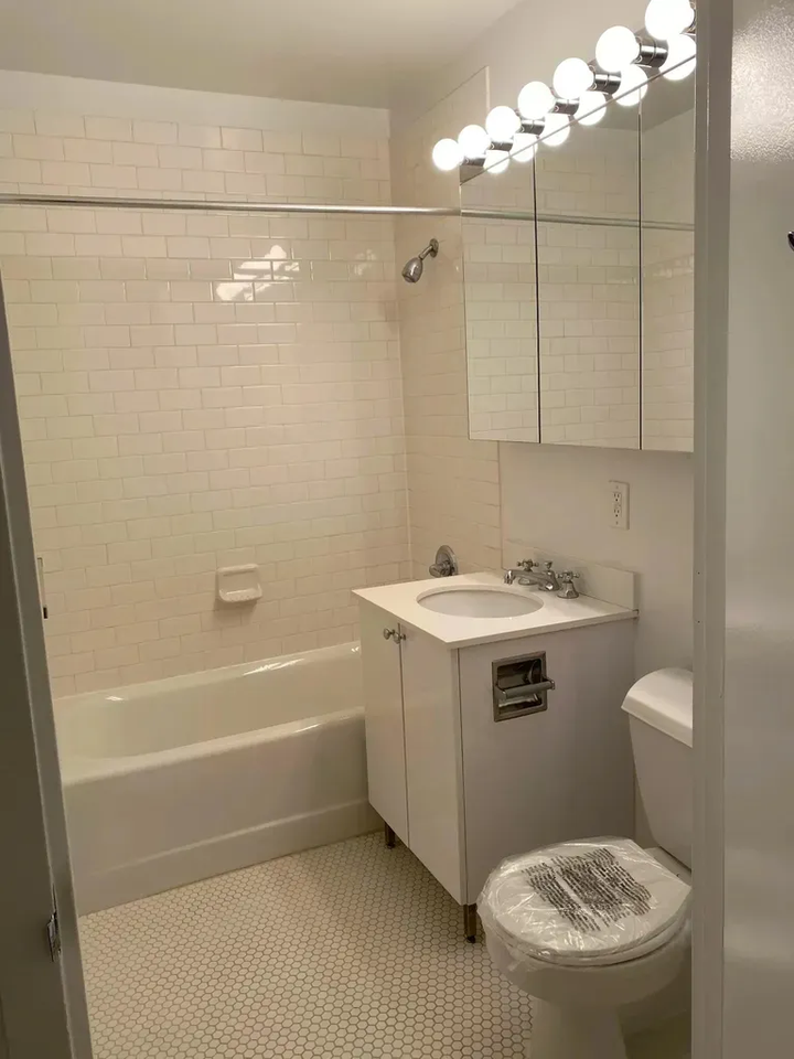 14 Maiden Ln #21A - Photo 3 of 11