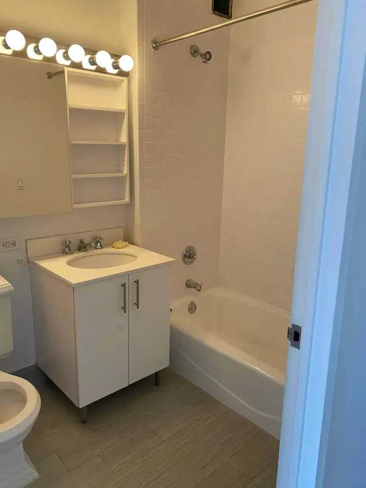 14 Maiden Ln #21A - Photo 4 of 11