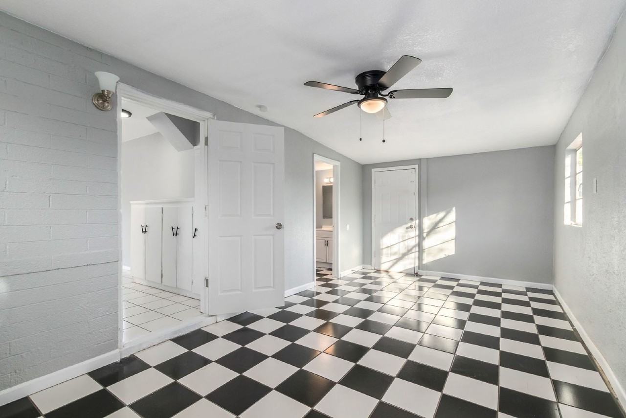 2806 W Luke Ave - Photo 7 of 26