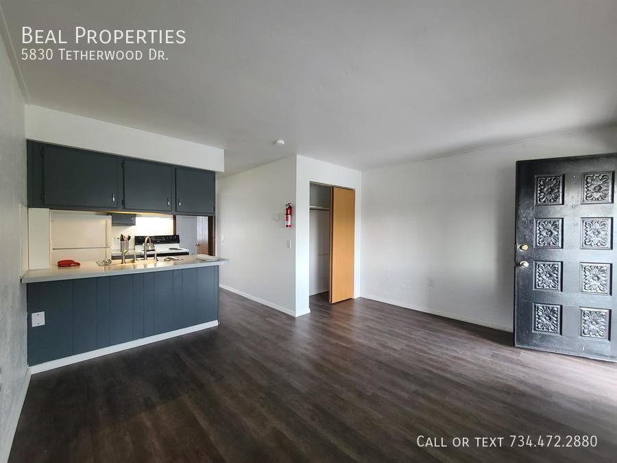 5830 Tetherwood Dr - Photo 2 of 8